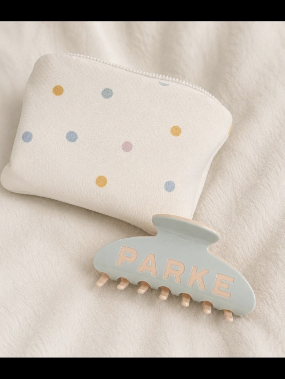 Parke Sprinkle Claw Clip+ Pouch- SOLD OUT- Nwt